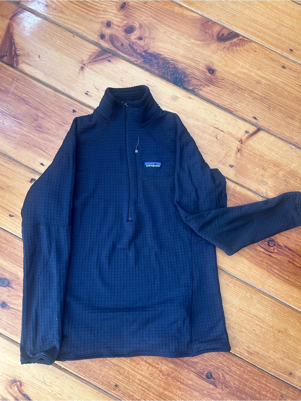 Patagonia R1 Black Lightweight Grid-Pattern Quarter Zip Pullover